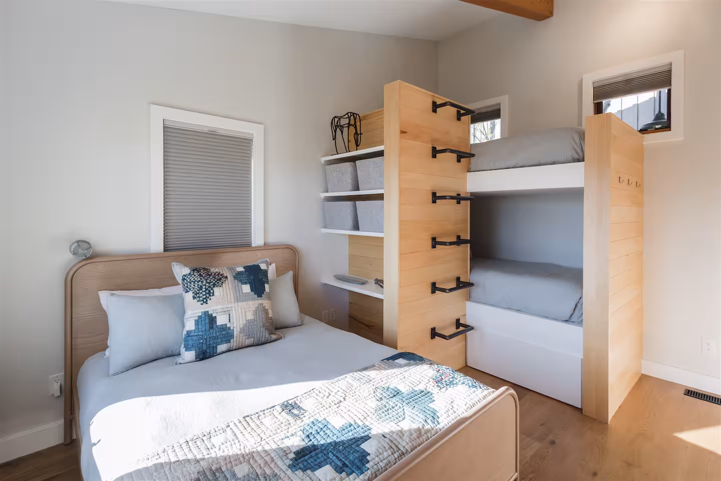 Meadow House photo 4