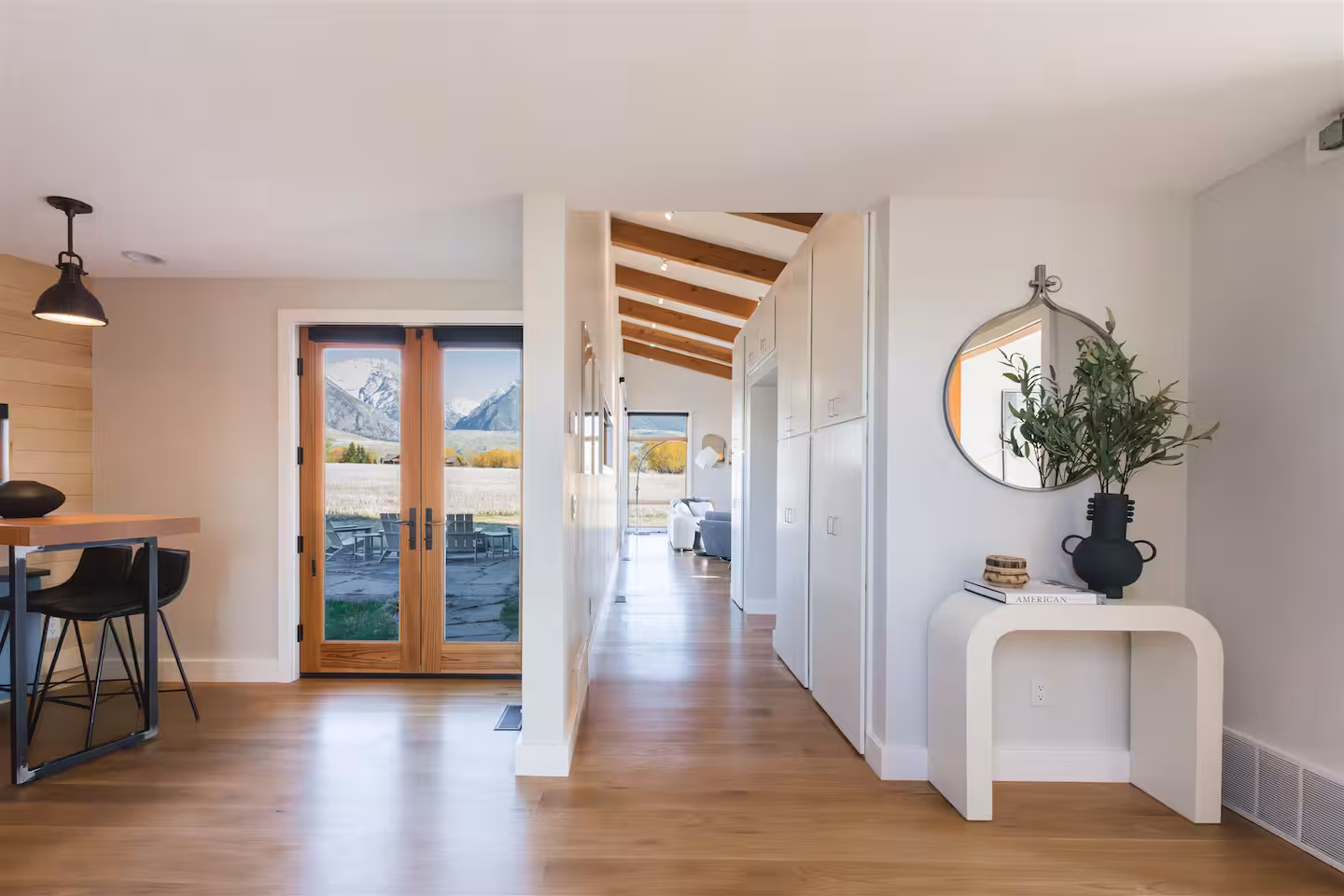 Meadow House photo 3